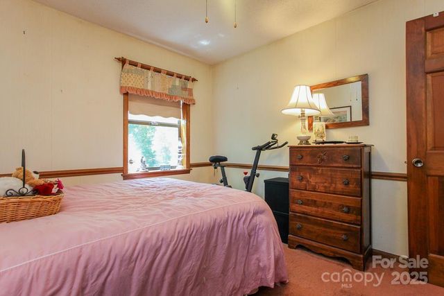 146 W Stecoah Heights, Robbinsville, NC 28771