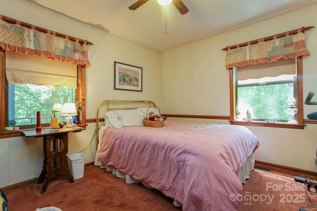 146 W Stecoah Heights, Robbinsville, NC 28771