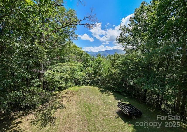 146 W Stecoah Heights, Robbinsville, NC 28771