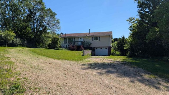 N3126 Oak Road, Markesan, WI 53946