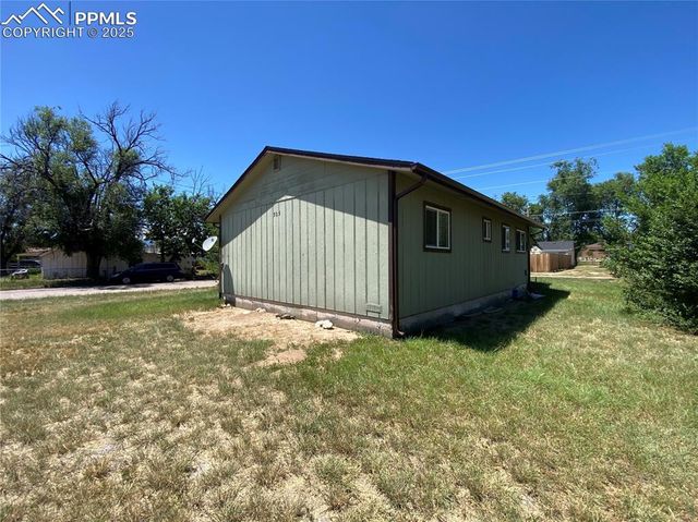 505 E Missouri Avenue, Fountain, CO 80817
