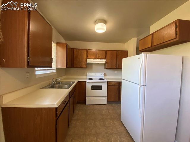 505 E Missouri Avenue, Fountain, CO 80817