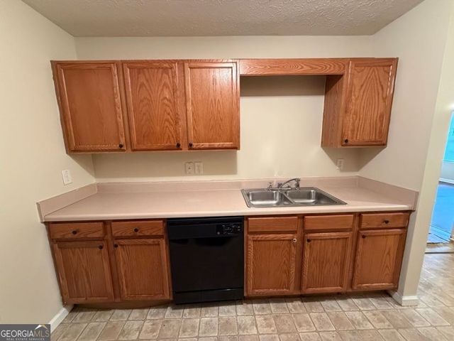 5196 Tew Lane SW, Covington, GA 30014