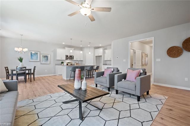 203 Strawberry Acres DR, Elizabeth City, NC 27909