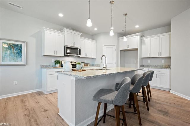 203 Strawberry Acres DR, Elizabeth City, NC 27909