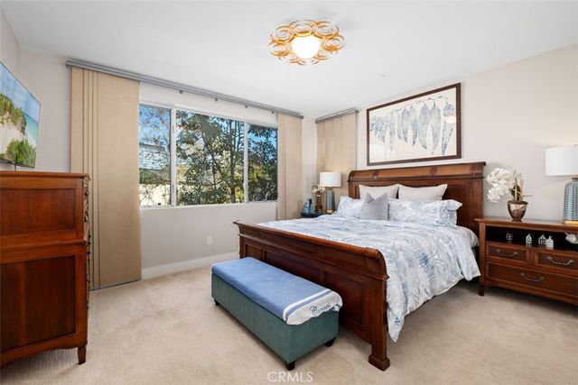 87 Lennox, Irvine, CA 92612