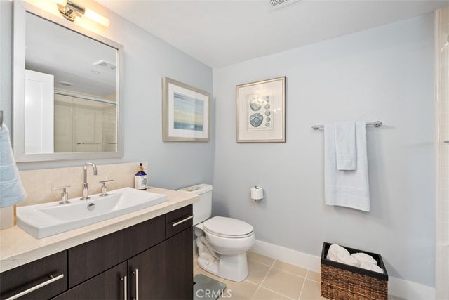 87 Lennox, Irvine, CA 92612