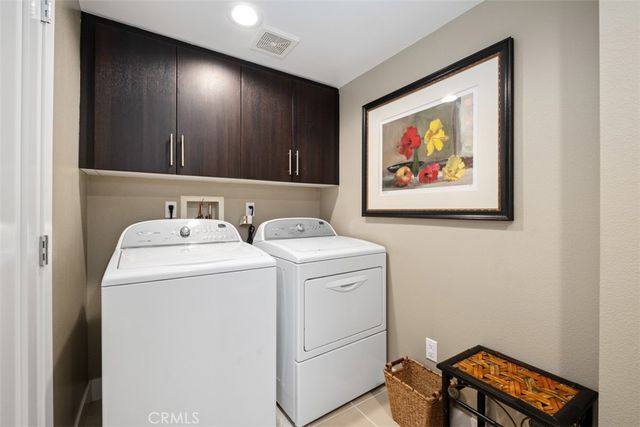 87 Lennox, Irvine, CA 92612