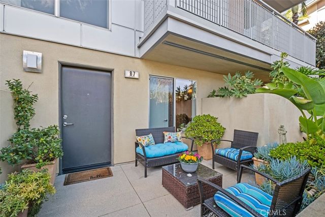 87 Lennox, Irvine, CA 92612