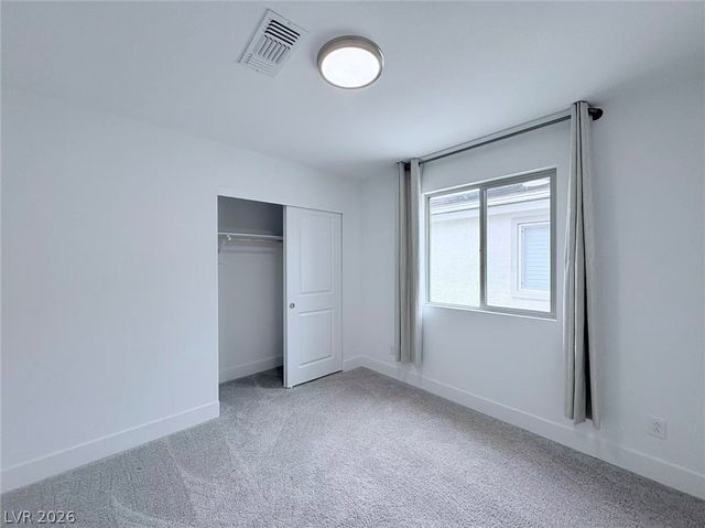 8044 Texas Hills Street, Las Vegas, NV 89113