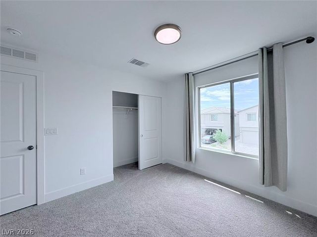 8044 Texas Hills Street, Las Vegas, NV 89113