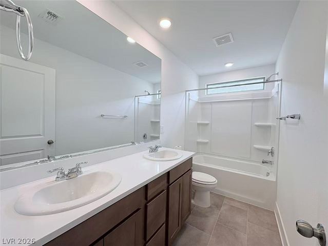 8044 Texas Hills Street, Las Vegas, NV 89113