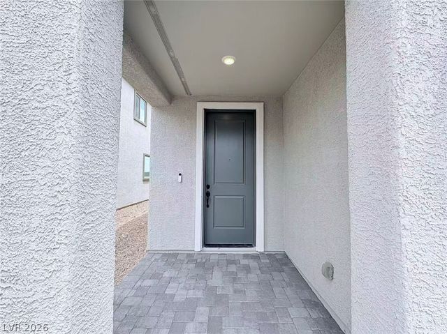 8044 Texas Hills Street, Las Vegas, NV 89113