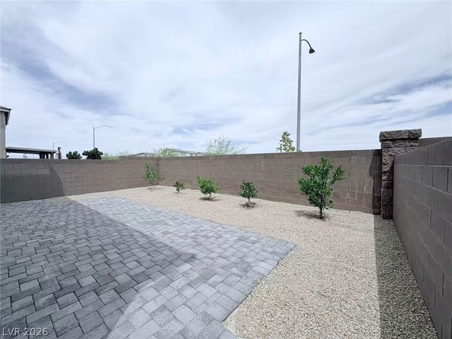 8044 Texas Hills Street, Las Vegas, NV 89113