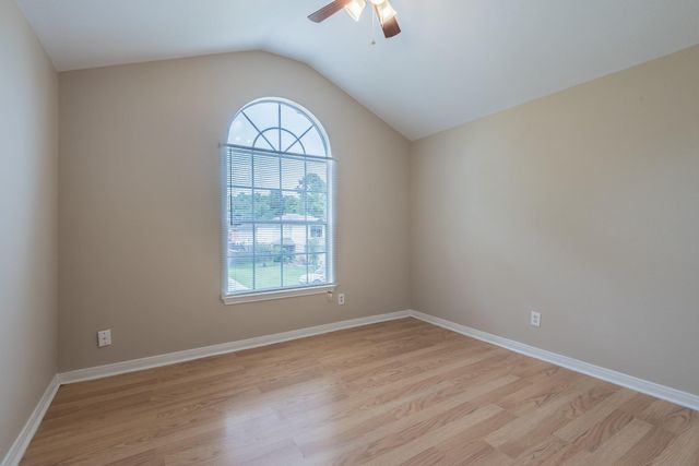 8006 Scarlet Tanager Drive, Humble, TX 77396