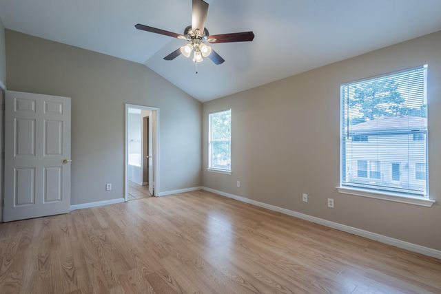 8006 Scarlet Tanager Drive, Humble, TX 77396