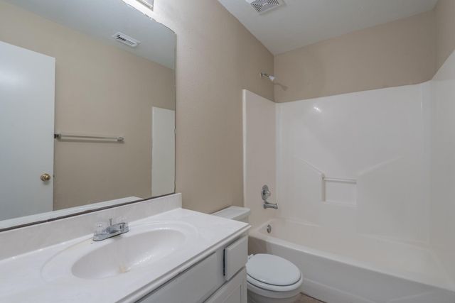 8006 Scarlet Tanager Drive, Humble, TX 77396