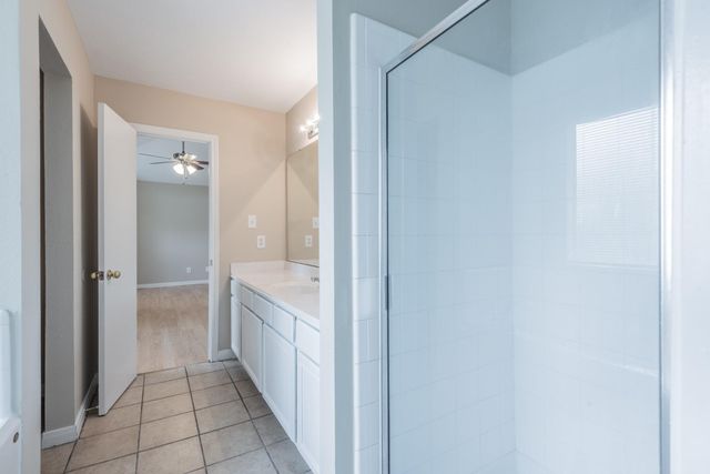 8006 Scarlet Tanager Drive, Humble, TX 77396