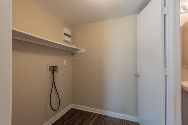 8006 Scarlet Tanager Drive, Humble, TX 77396
