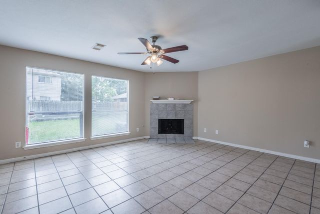 8006 Scarlet Tanager Drive, Humble, TX 77396
