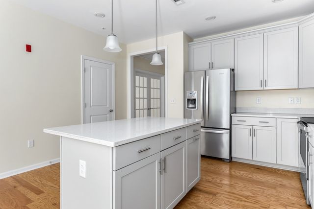1211 Pennington Drive 1211, Walpole, MA 02081
