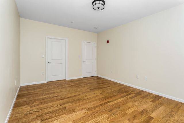 1211 Pennington Drive 1211, Walpole, MA 02081