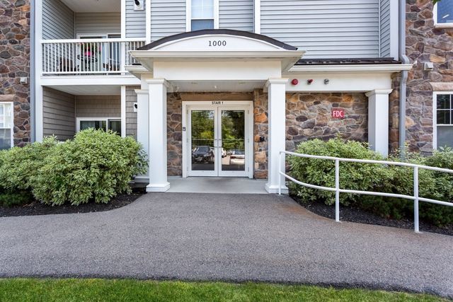 1211 Pennington Drive 1211, Walpole, MA 02081