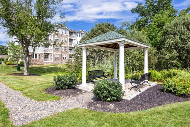 1211 Pennington Drive 1211, Walpole, MA 02081