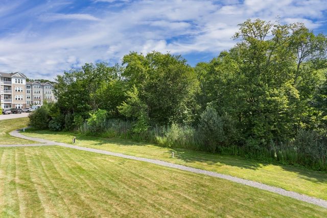 1211 Pennington Drive 1211, Walpole, MA 02081