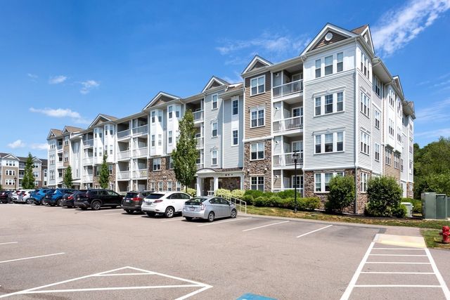 1211 Pennington Drive 1211, Walpole, MA 02081
