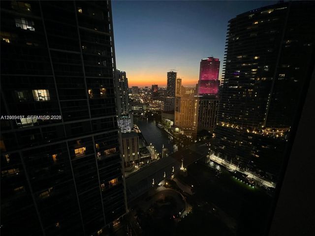 475 Brickell Ave 3113, Miami, FL 33131