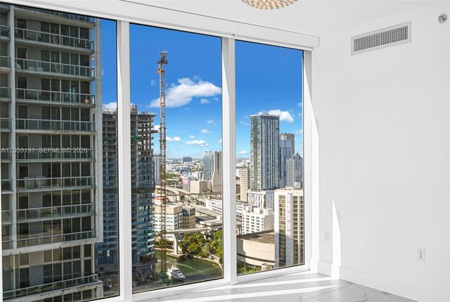 475 Brickell Ave 3113, Miami, FL 33131