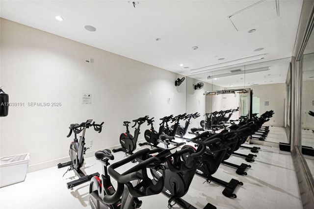 475 Brickell Ave 3113, Miami, FL 33131