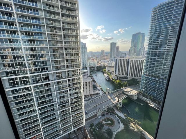 475 Brickell Ave 3113, Miami, FL 33131