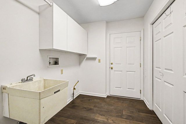 6136 Canary Avenue, Portage, IN 46368