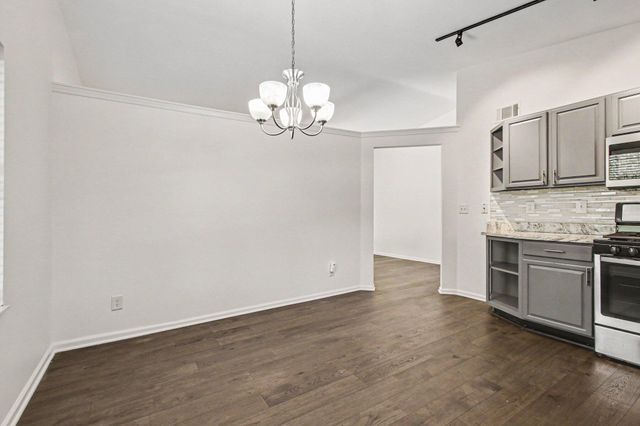 6136 Canary Avenue, Portage, IN 46368