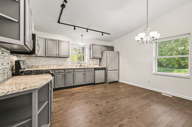 6136 Canary Avenue, Portage, IN 46368
