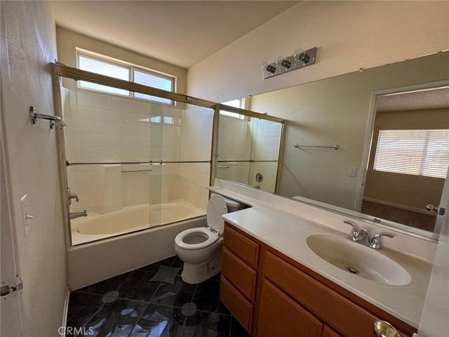 1229 Onyx, Palmdale, CA 93550