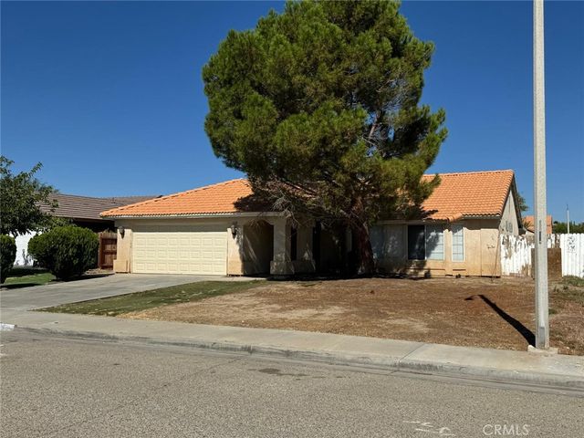 1229 Onyx, Palmdale, CA 93550