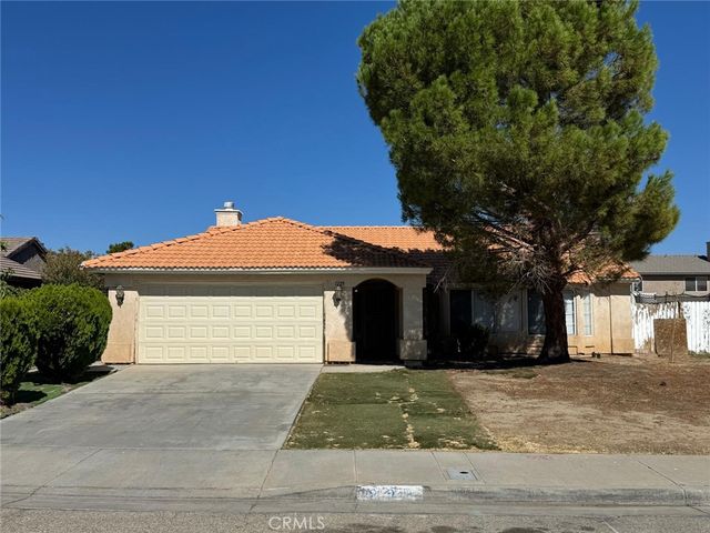 1229 Onyx, Palmdale, CA 93550
