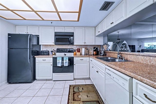 18400 GULF BOULEVARD 1302, Indian Shores, FL 33785