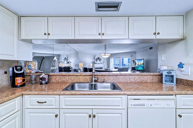 18400 GULF BOULEVARD 1302, Indian Shores, FL 33785