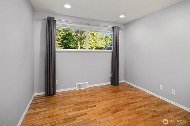 17109 44th Avenue W, Lynnwood, WA 98037