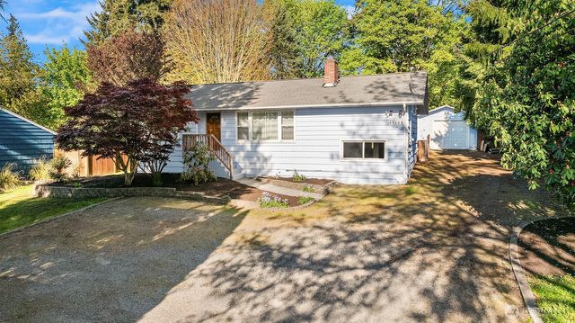 17109 44th Avenue W, Lynnwood, WA 98037
