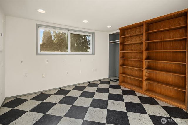 17109 44th Avenue W, Lynnwood, WA 98037
