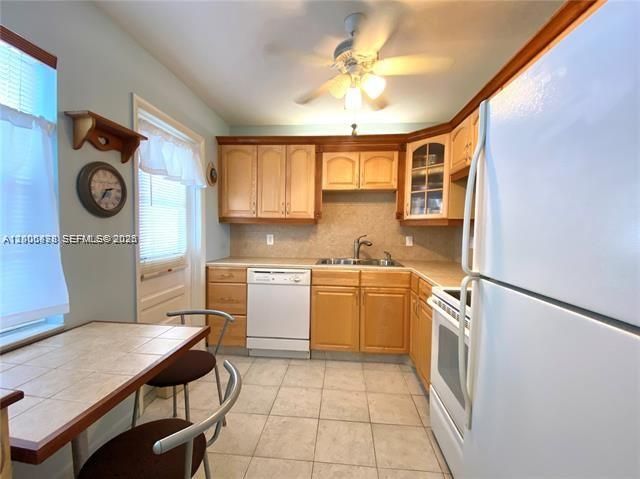 608 NE 2nd St 434, Dania Beach, FL 33004