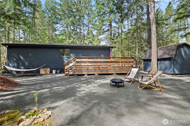231 N Olympic Way, Hoodsport, WA 98548