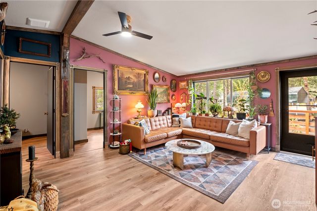 231 N Olympic Way, Hoodsport, WA 98548
