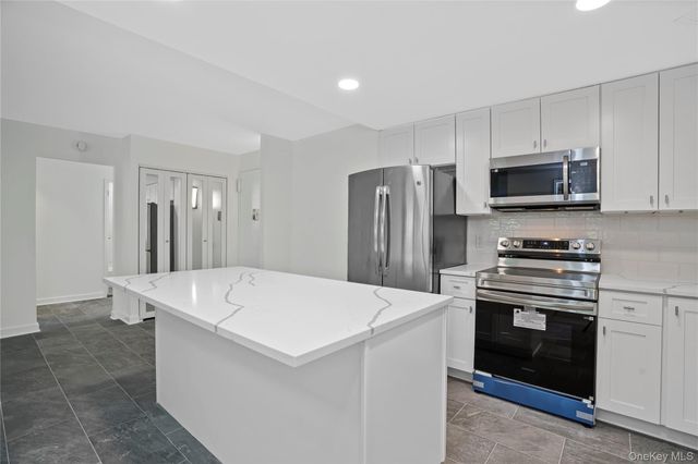 300 High Point Drive 314, Hartsdale, NY 10530