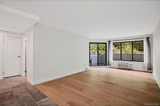 300 High Point Drive 314, Hartsdale, NY 10530